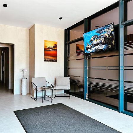 Center Pearl 2Br Wifi Easy-Check-In Apartment Klaipeda Luaran gambar